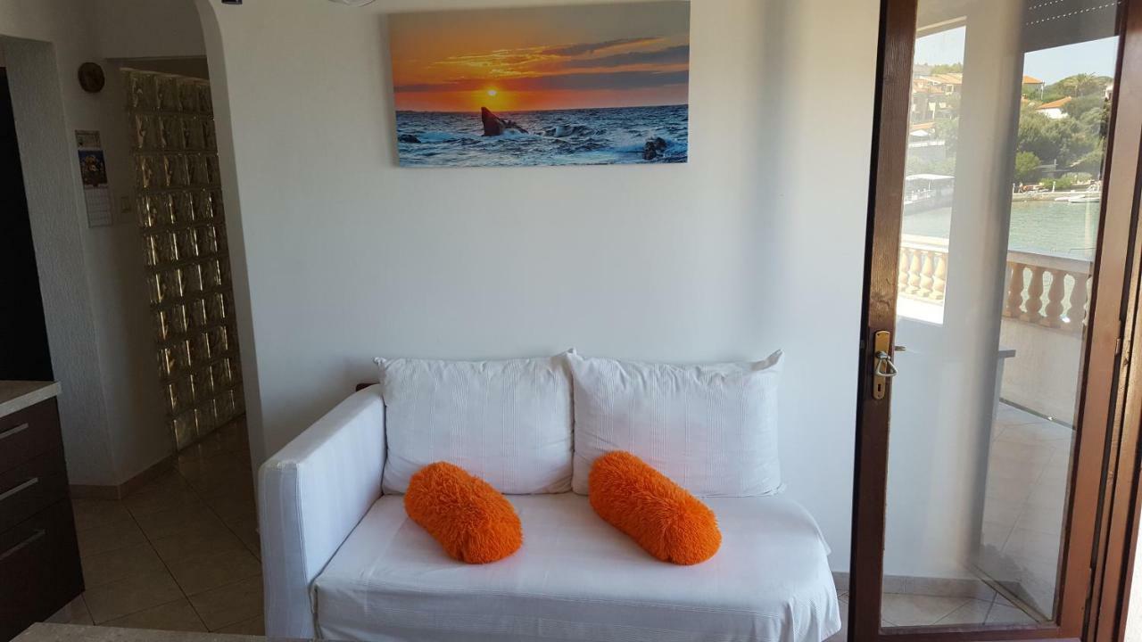 Apartmani Marenda Supetarska Draga Bagian luar foto